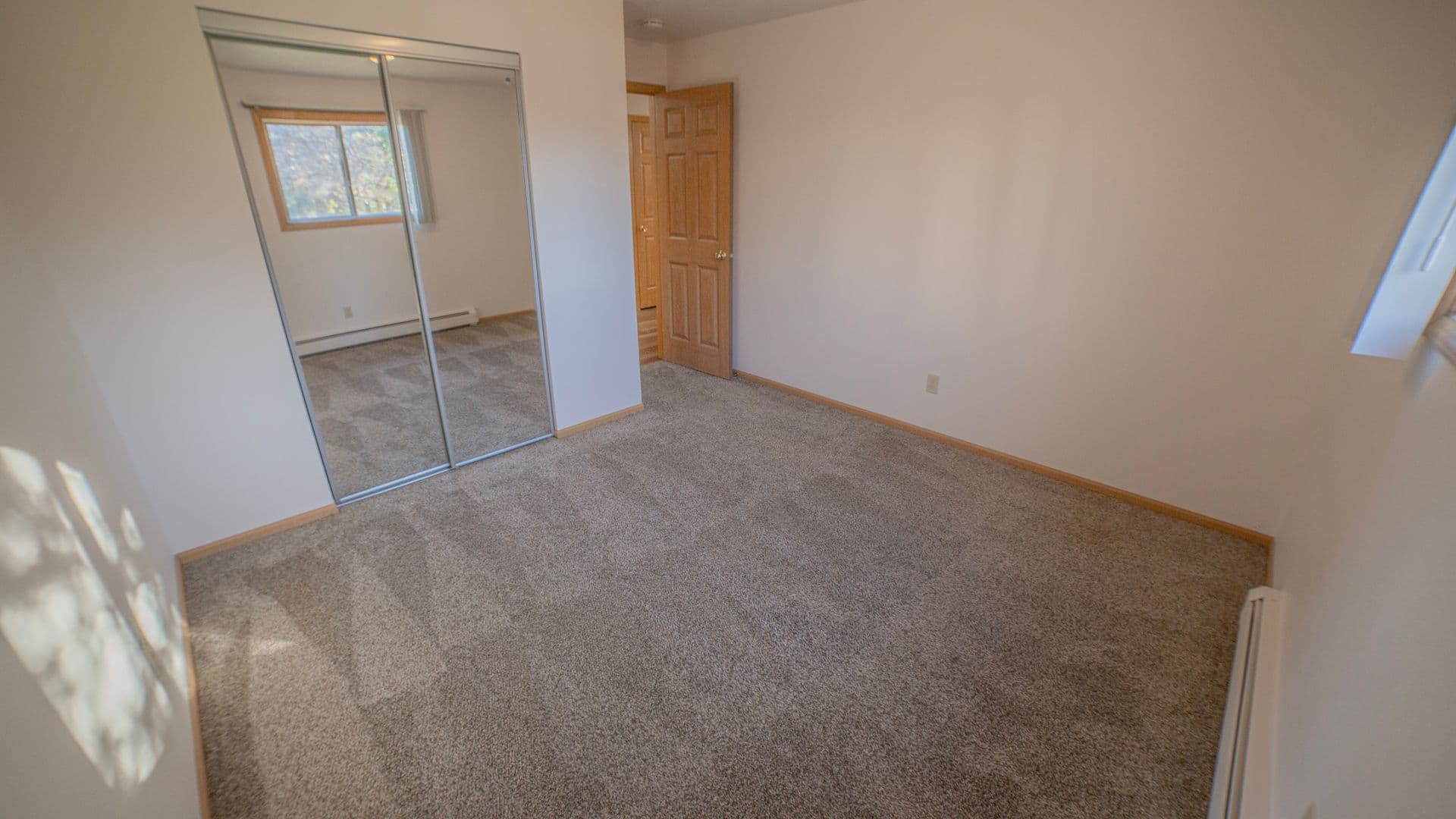 Fargo Apartment: 1342-1350 N. Broadway
