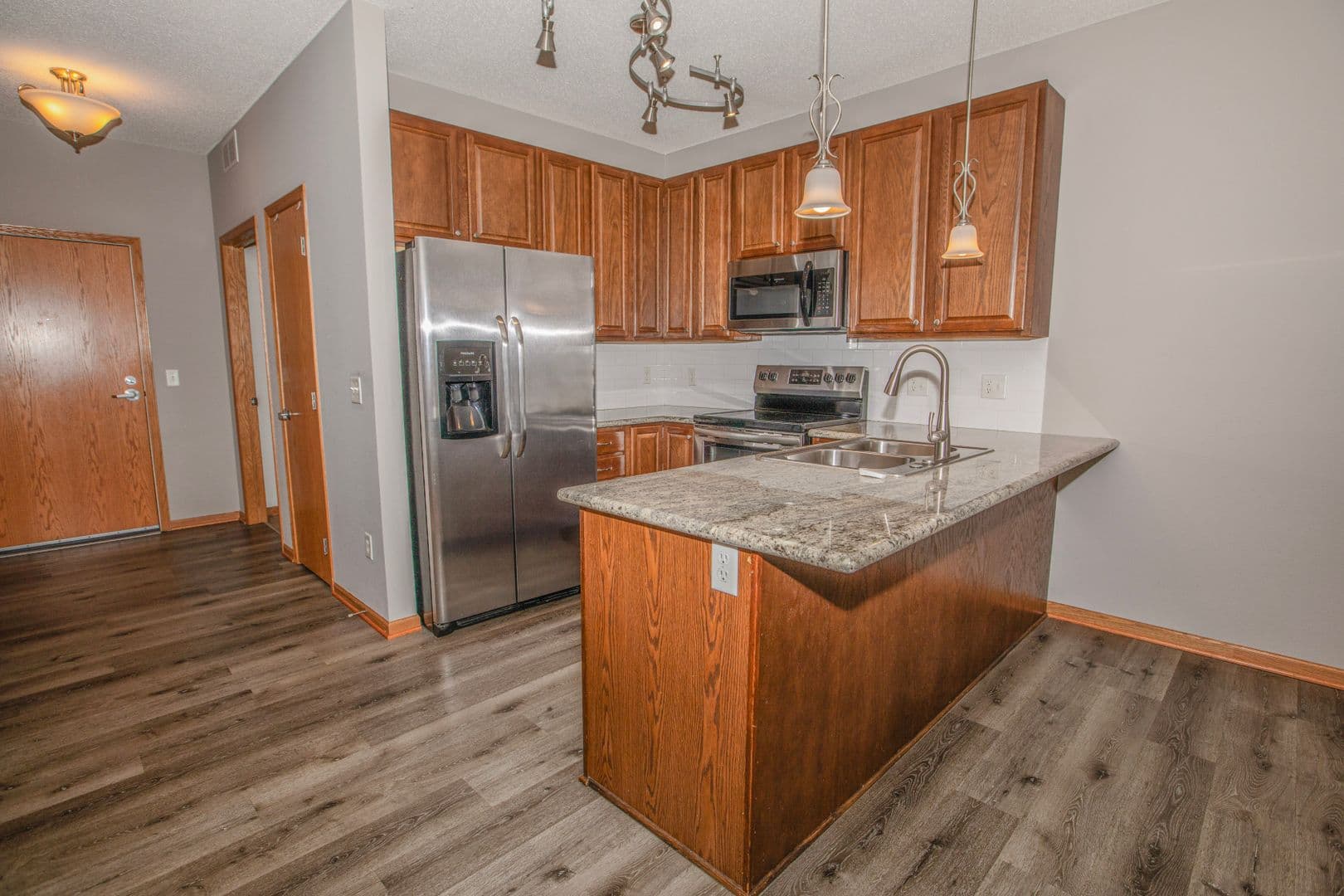 Elk River Apartment: 633 Main Street NW