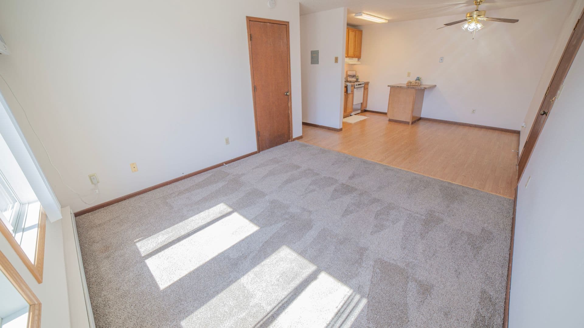 West Fargo Apartment: 925-926 9th Ave West
