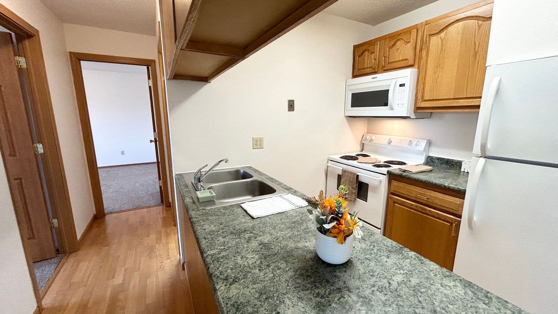 Fargo Apartment: 2542 Villa Dr S