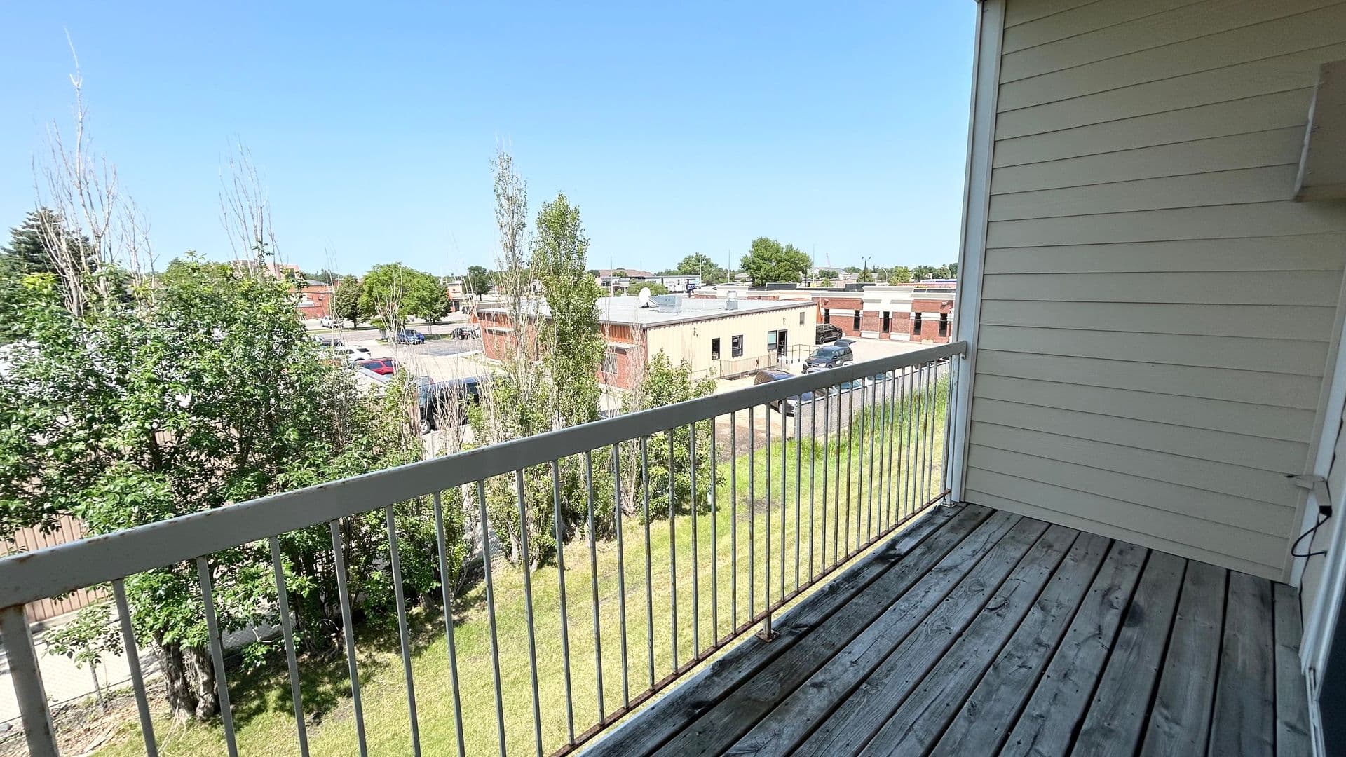 Fargo Apartment: 2542 Villa Dr S