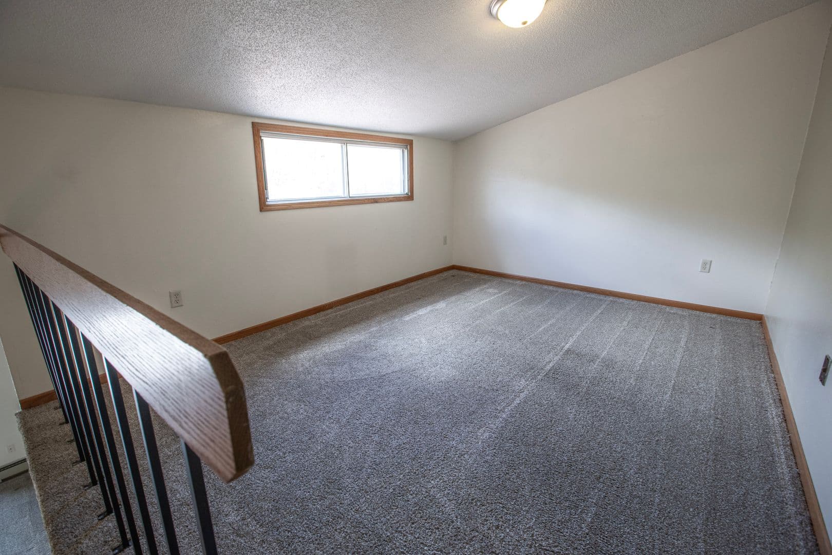Duluth Apartment: 607 Kenwood Ave.