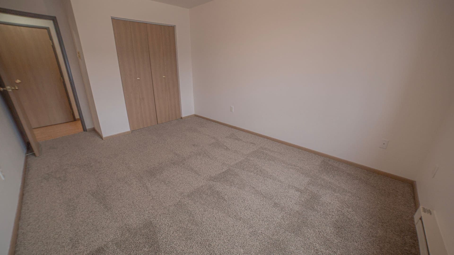 Fargo Apartment: 1710-1730 49th St S