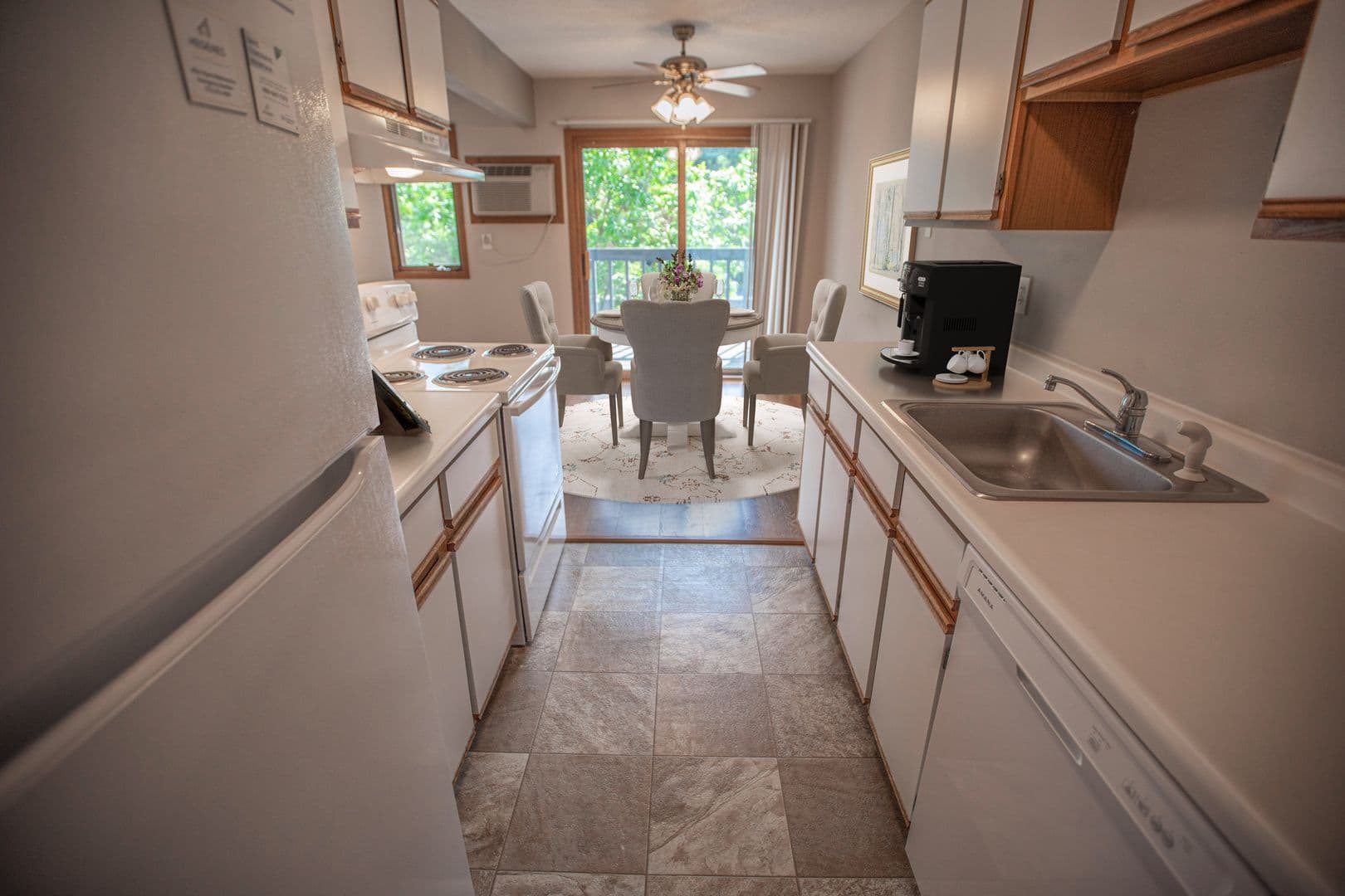 Northfield Apartment: 1920 Roosevelt Drive