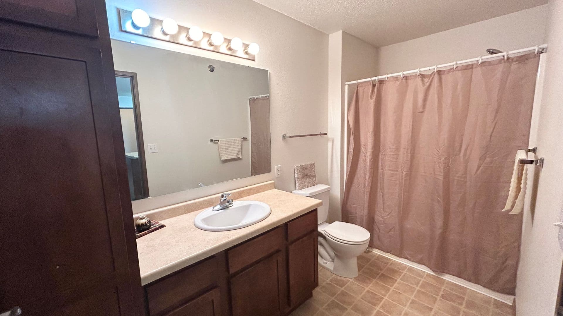 Moorhead Apartment: 800-810 41st Ave South