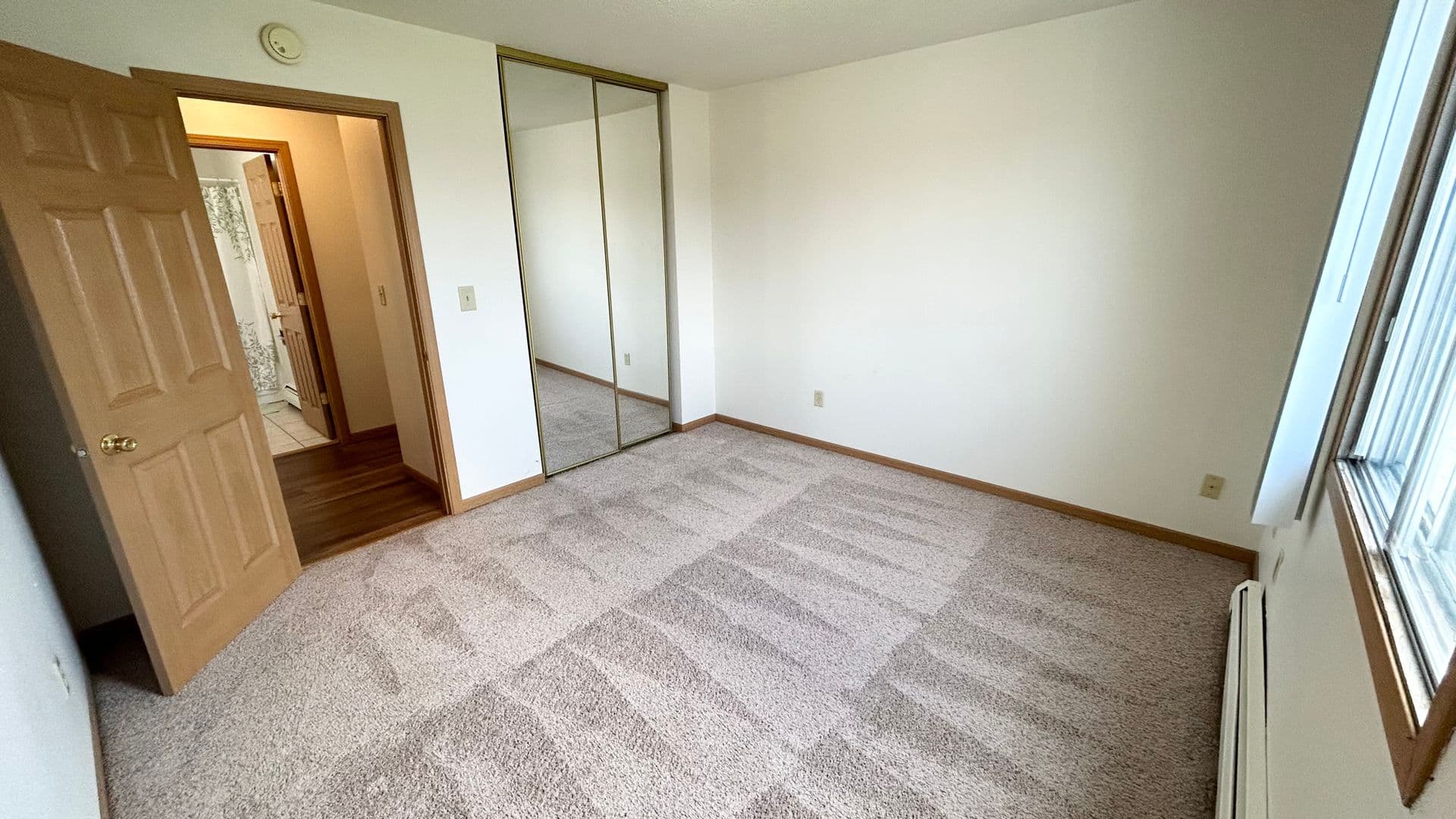 Fargo Apartment: 2542 Villa Dr S