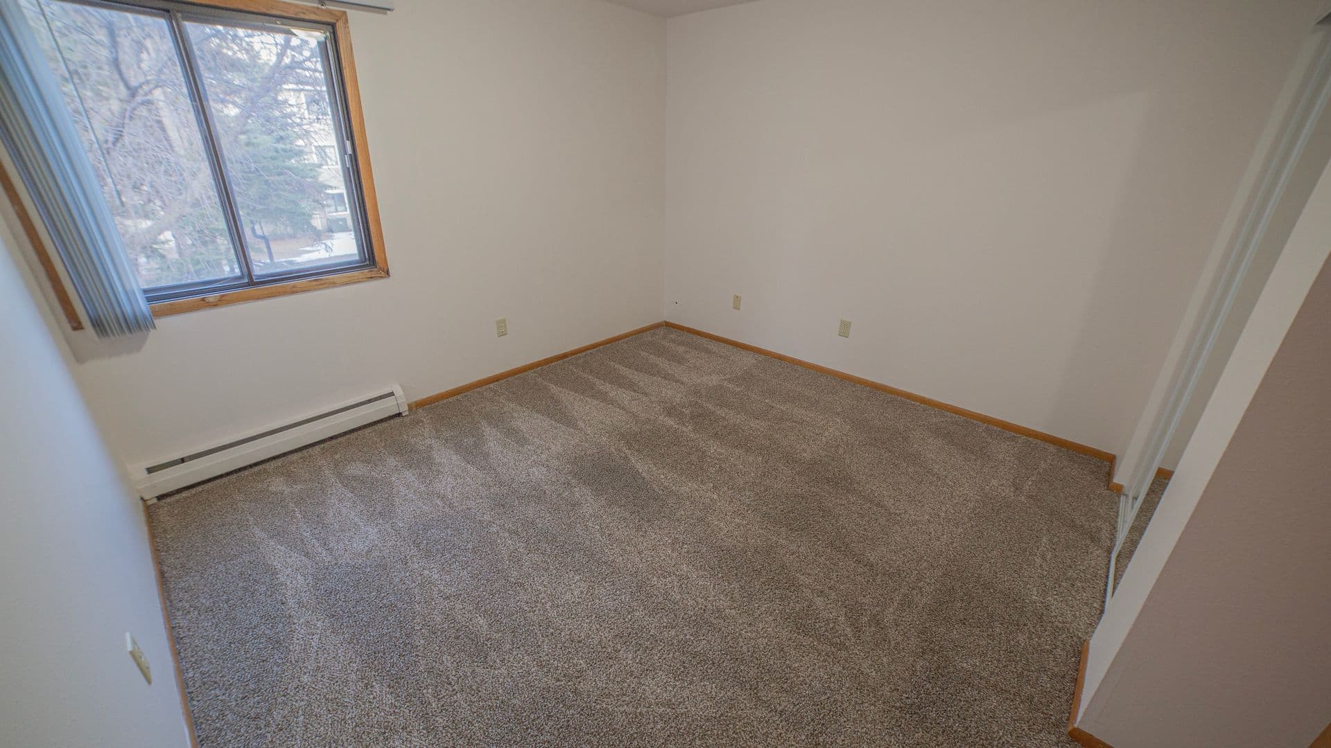 Fargo Apartment: 2542 Villa Dr S