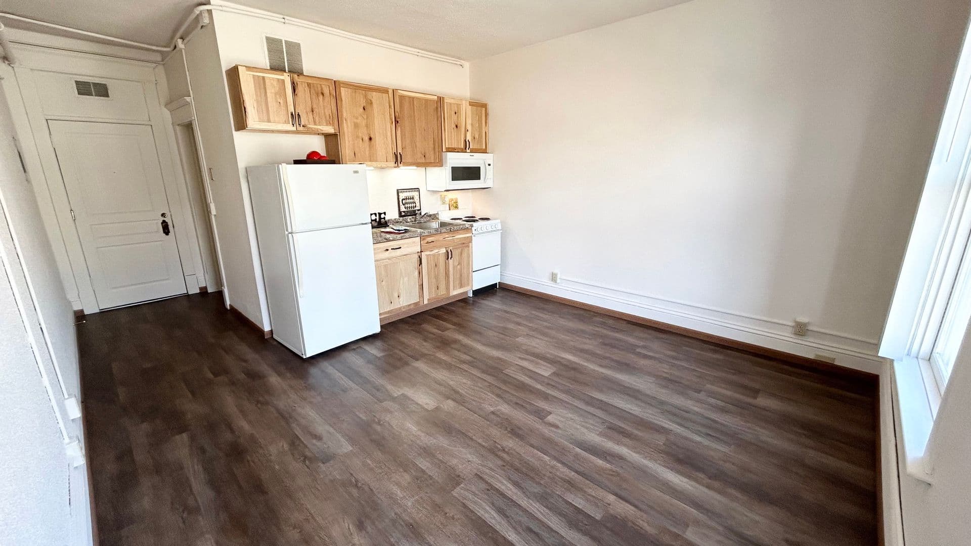 Fargo Apartment: 26 Robert St N.