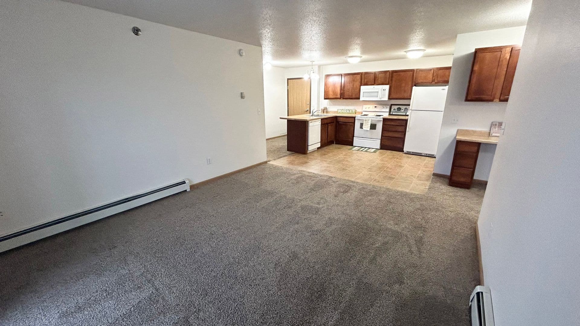 Moorhead Apartment: 800-810 41st Ave South