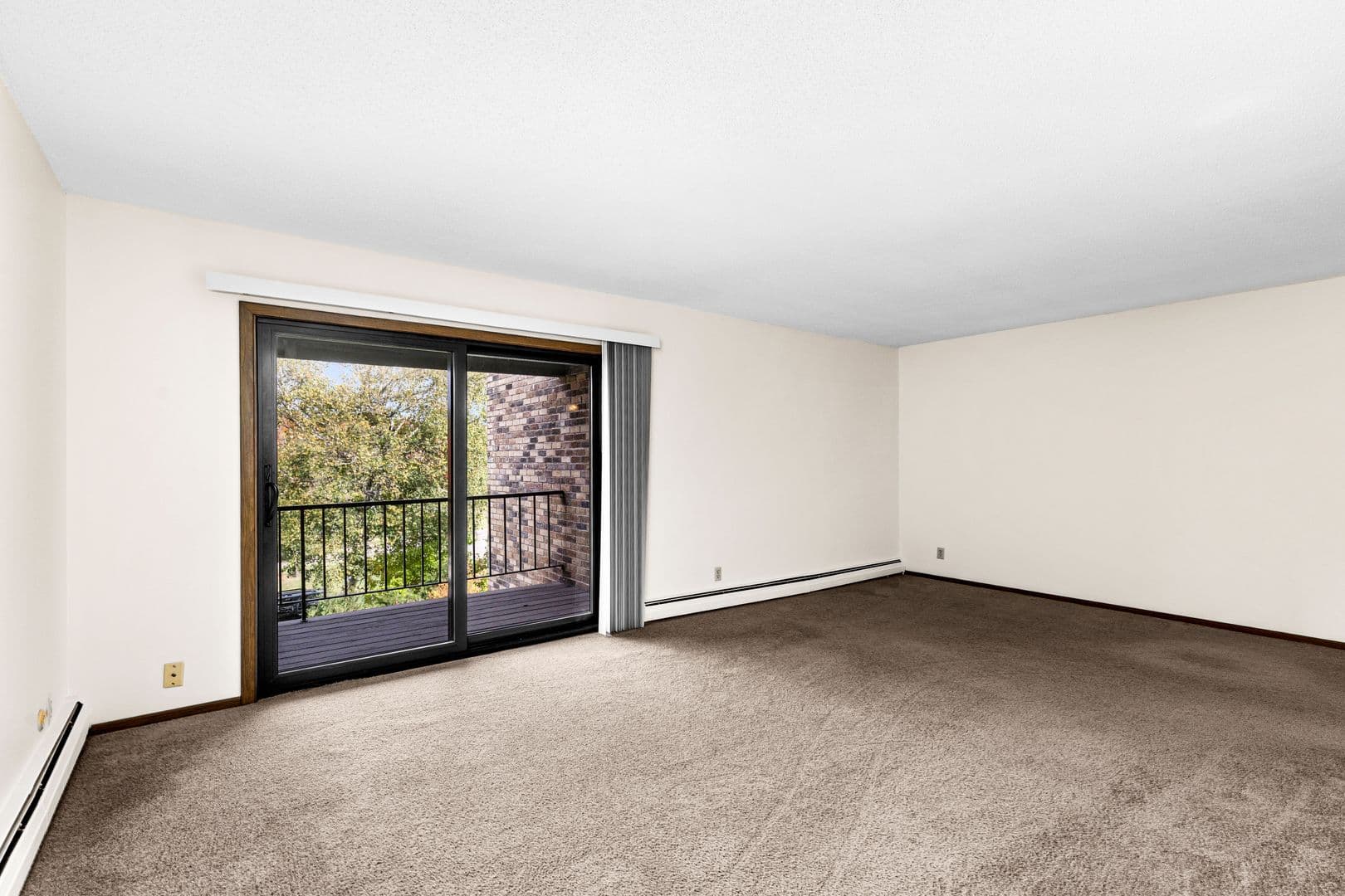 Duluth Apartment: 502 N. Oak Bend Dr
