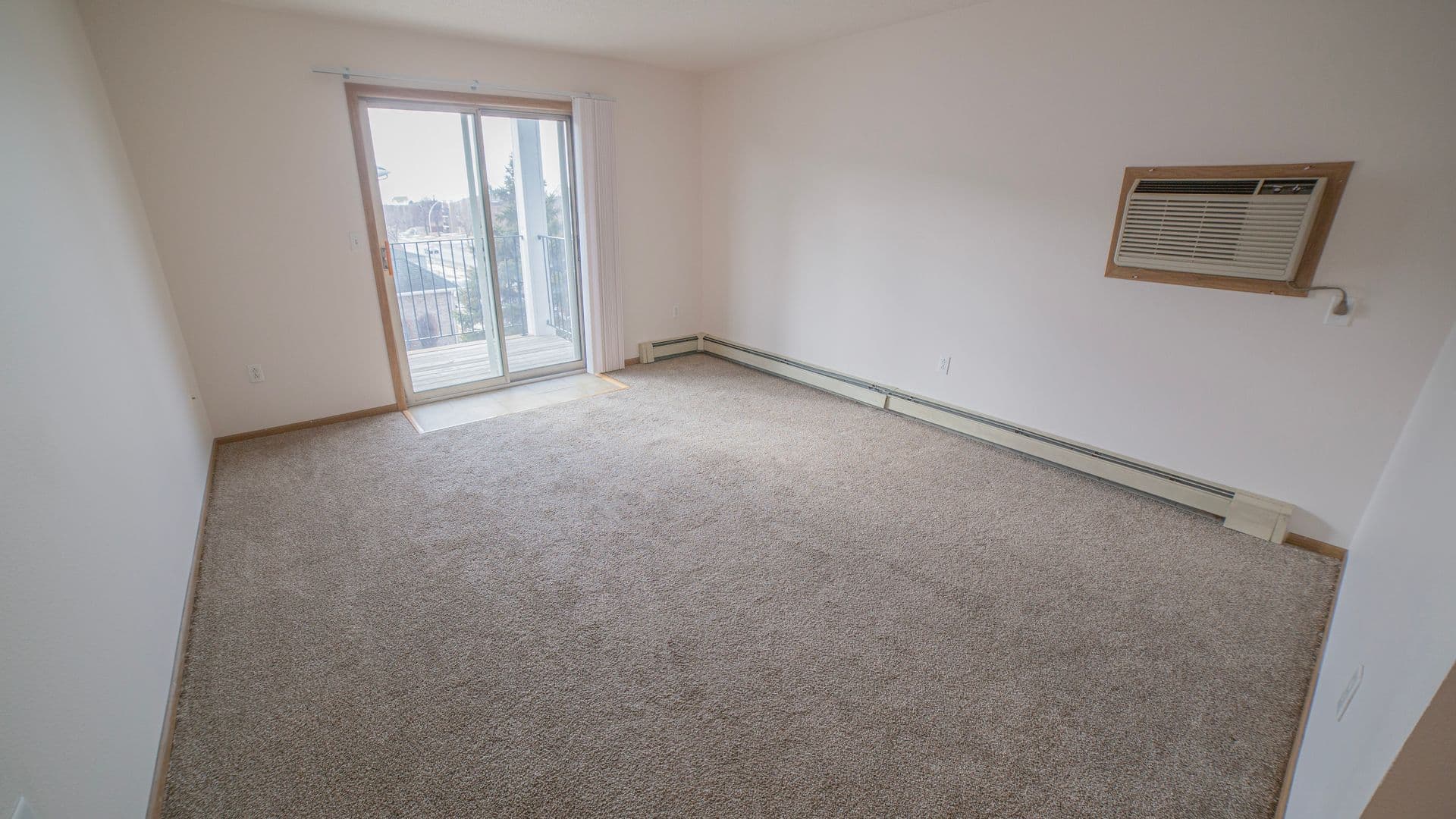 Fargo Apartment: 1414 35th Street South
