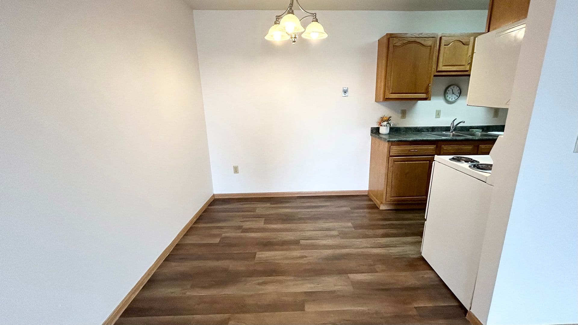 Fargo Apartment: 1717 40th St. SW