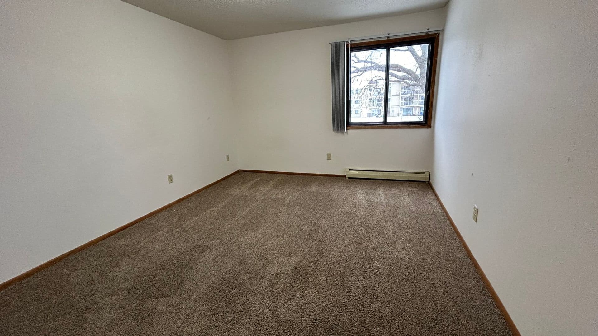 Fargo Apartment: 2542 Villa Dr S
