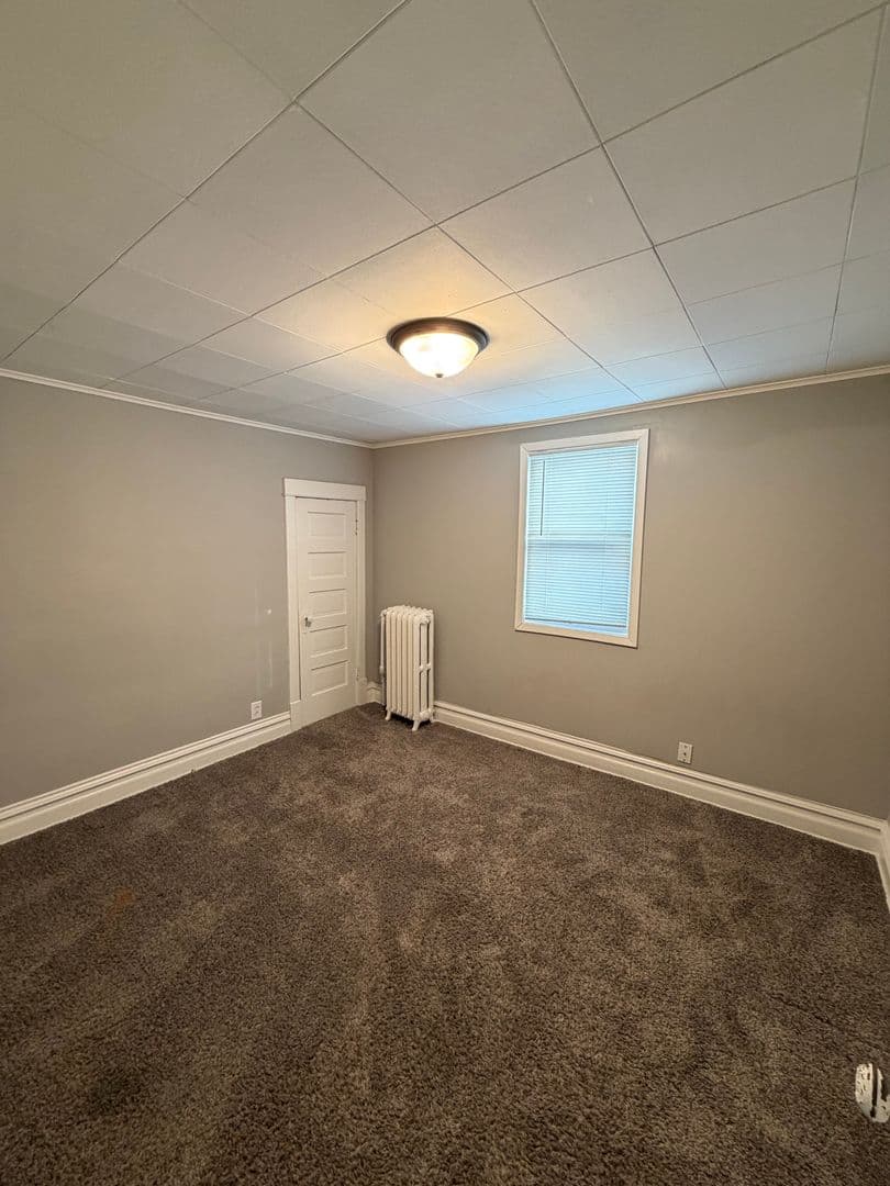 Superior House: 1205 Belknap St