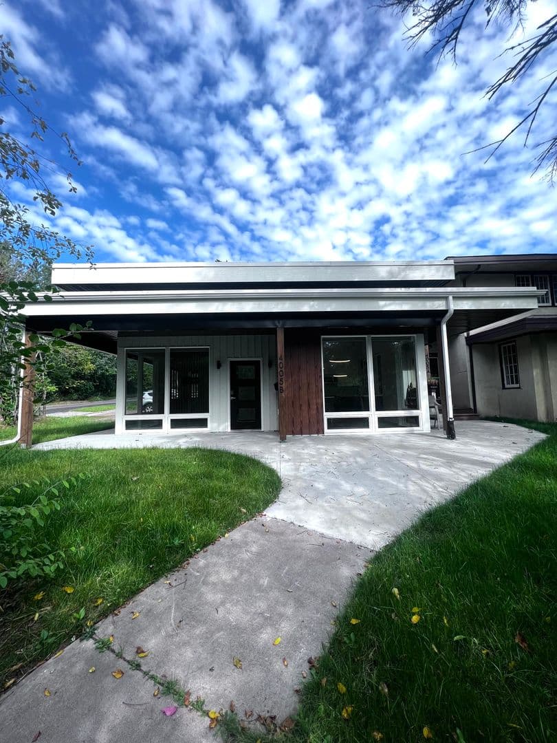 Duluth Apartment: 4005 Robinson Street