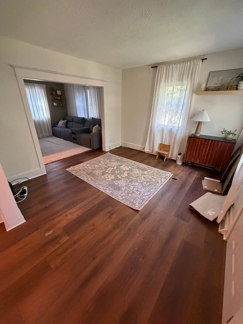 Duluth Apartment: 605 - 607 Leicester Ave
