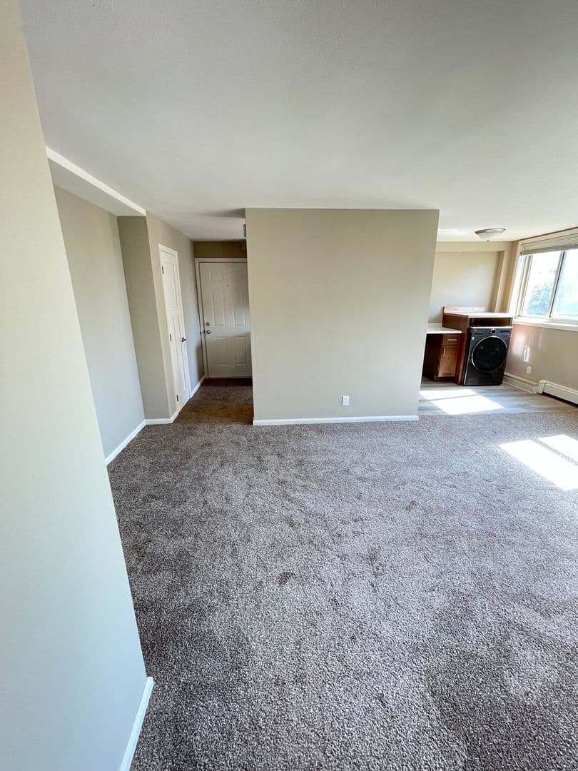 Duluth Apartment: 1807 E 3rd St