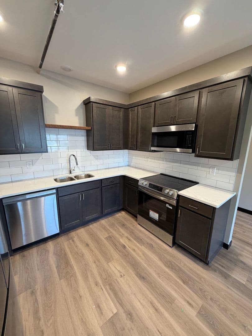 Duluth Apartment: 4898 Stavanger Rd