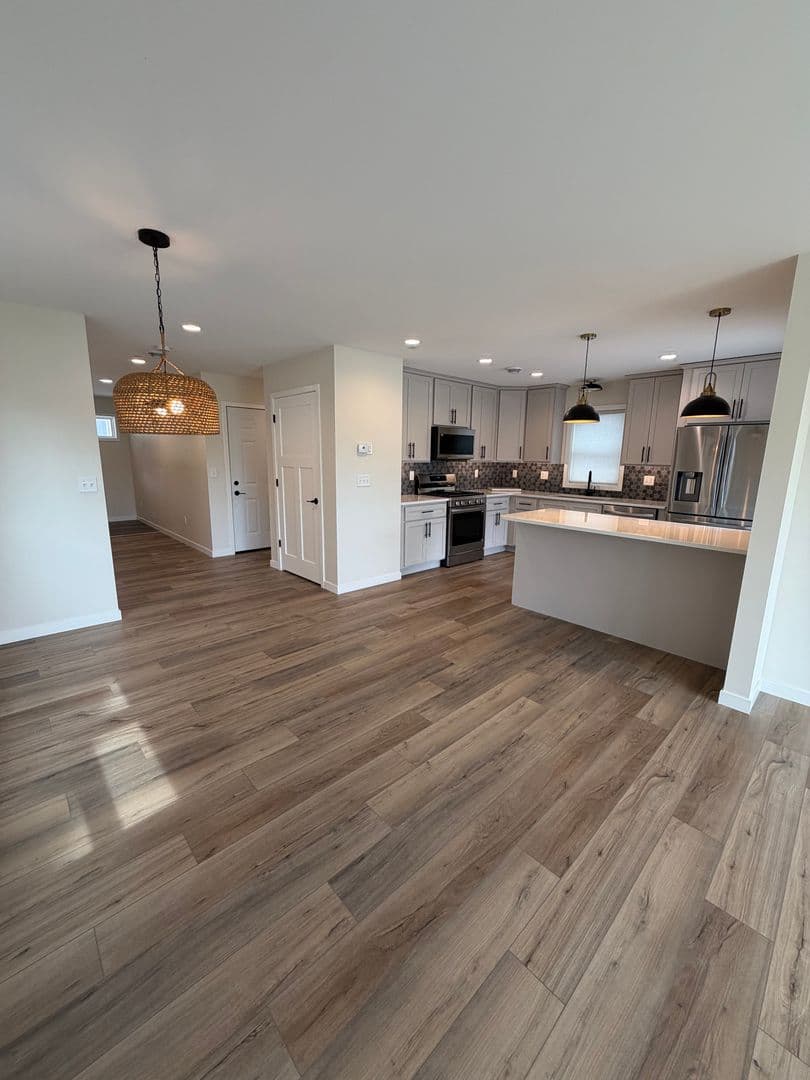 Duluth House: 2104 Cottage Hill