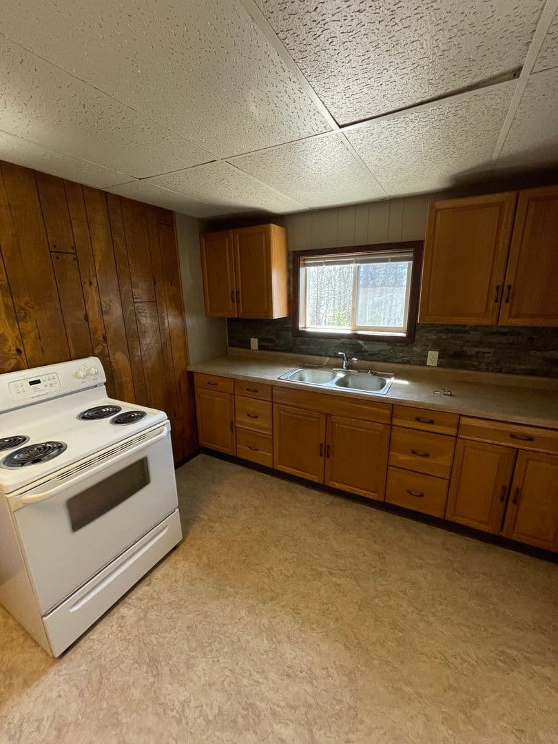 Duluth Apartment: 5886 N Pike Lake Rd