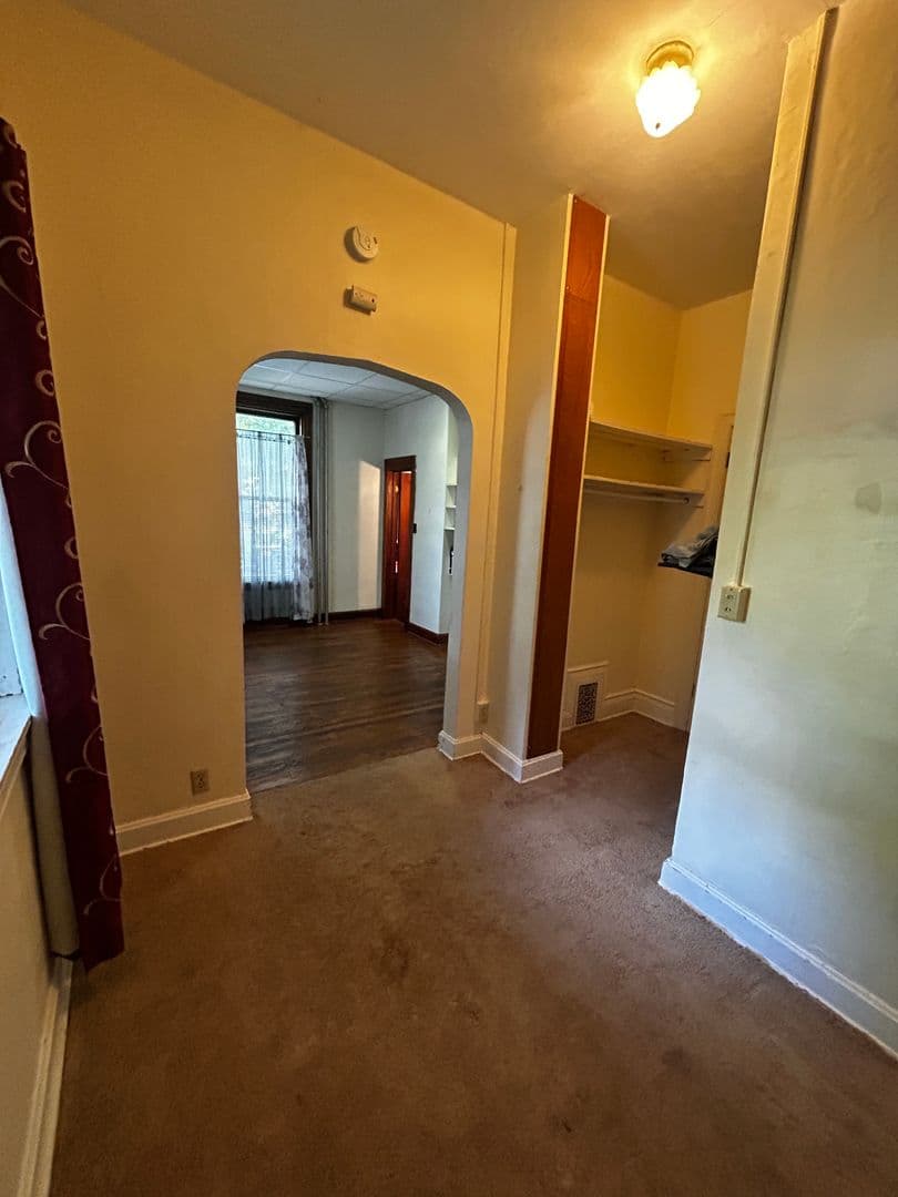 Duluth Apartment: 1531 Jefferson St