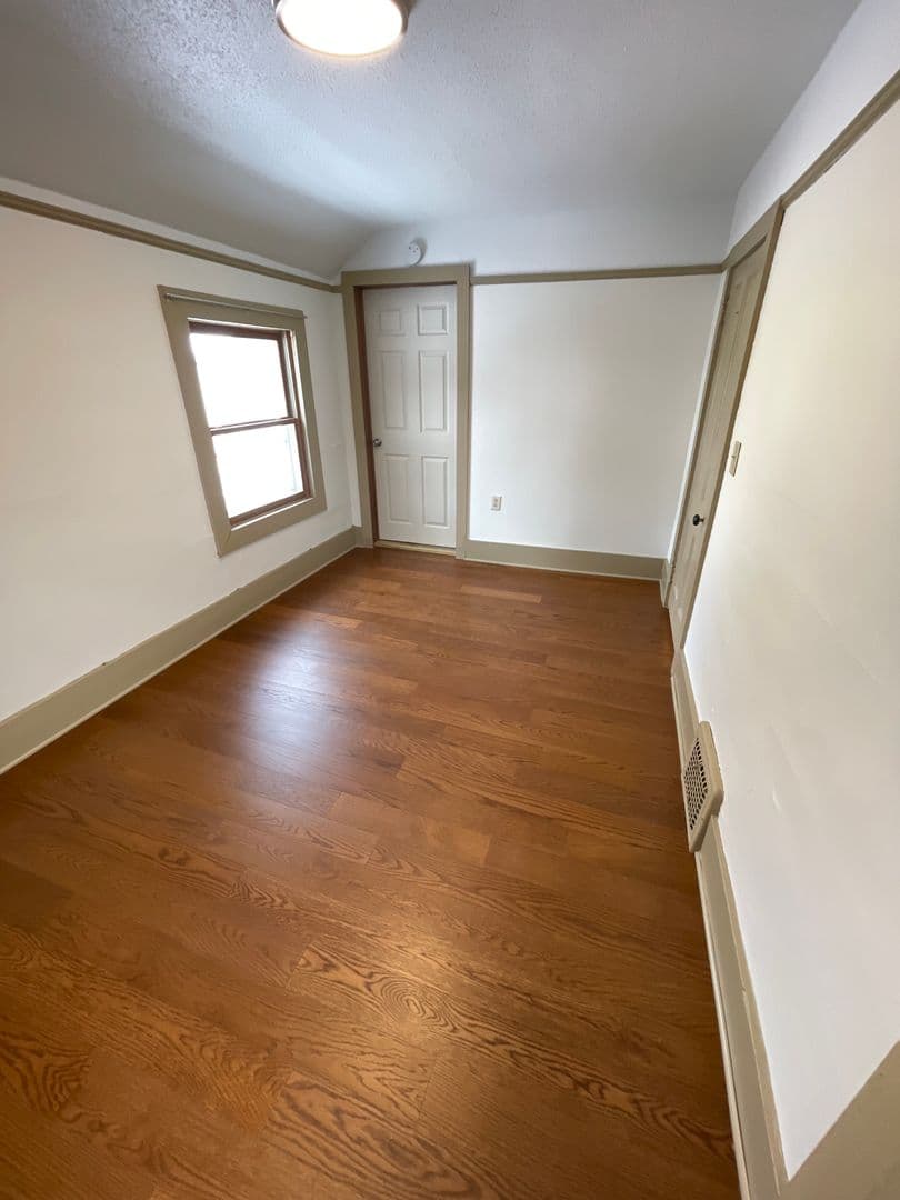 Duluth Apartment: 217 N 25th Ave W