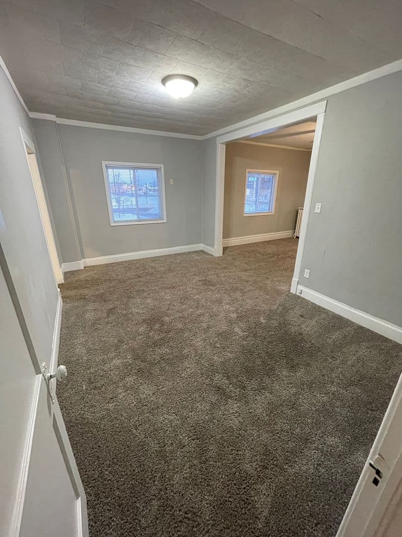 Superior House: 1205 Belknap St