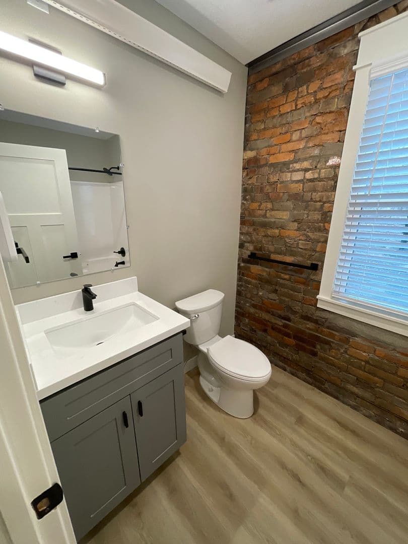 Duluth Apartment: 627 E 4th Street