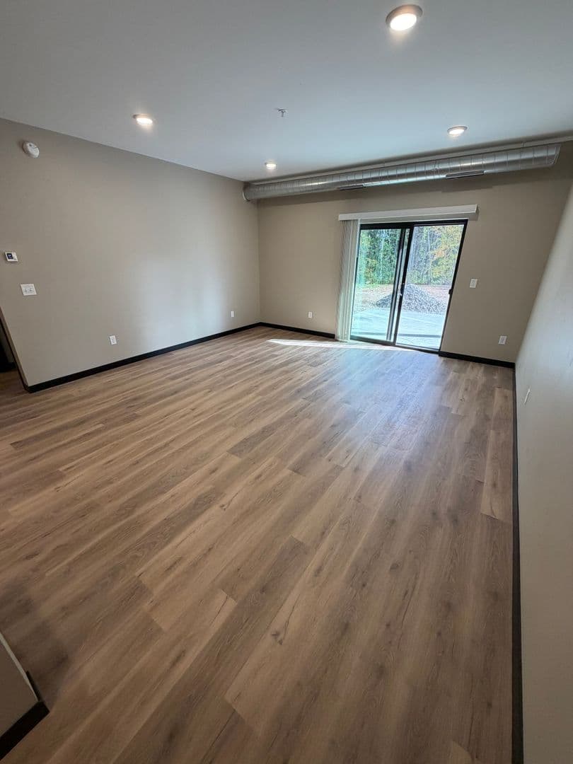 Duluth Apartment: 4898 Stavanger Rd