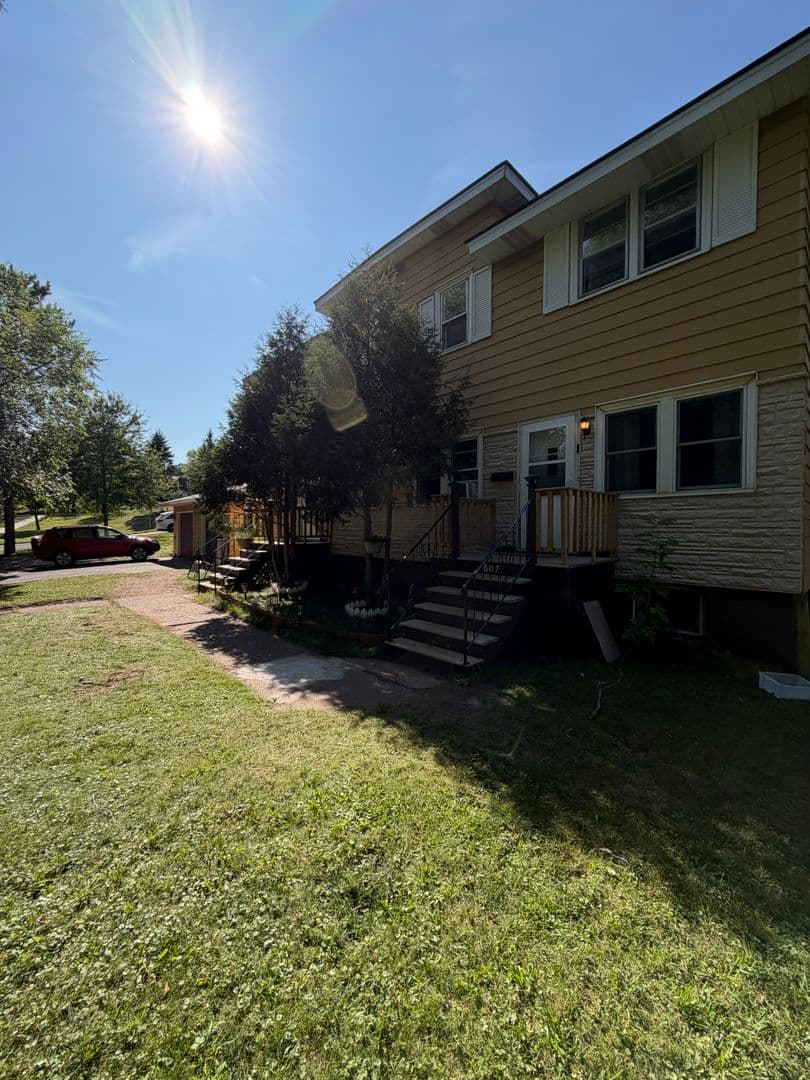 Duluth Apartment: 605 - 607 Leicester Ave