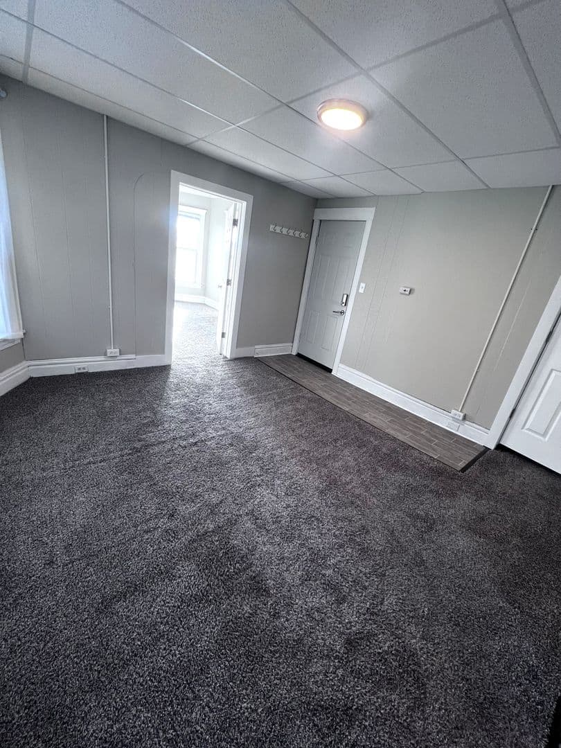 Duluth Apartment: 715 E 6th St