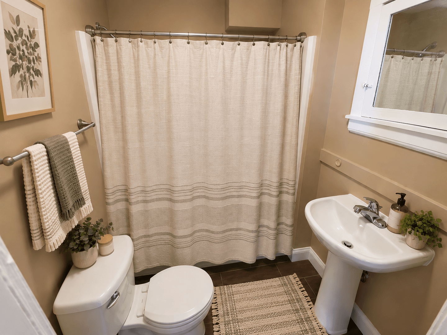Duluth Apartment: 421 N 1st Ave W