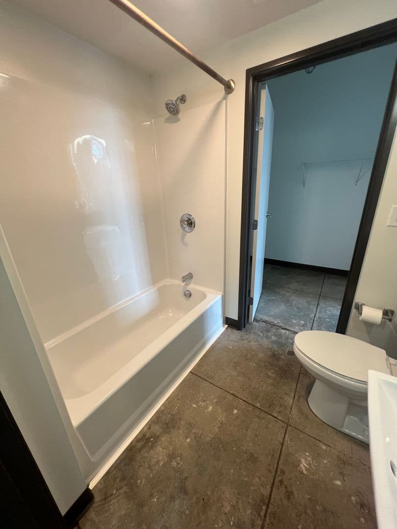 Duluth Apartment: 521 W 2nd Street