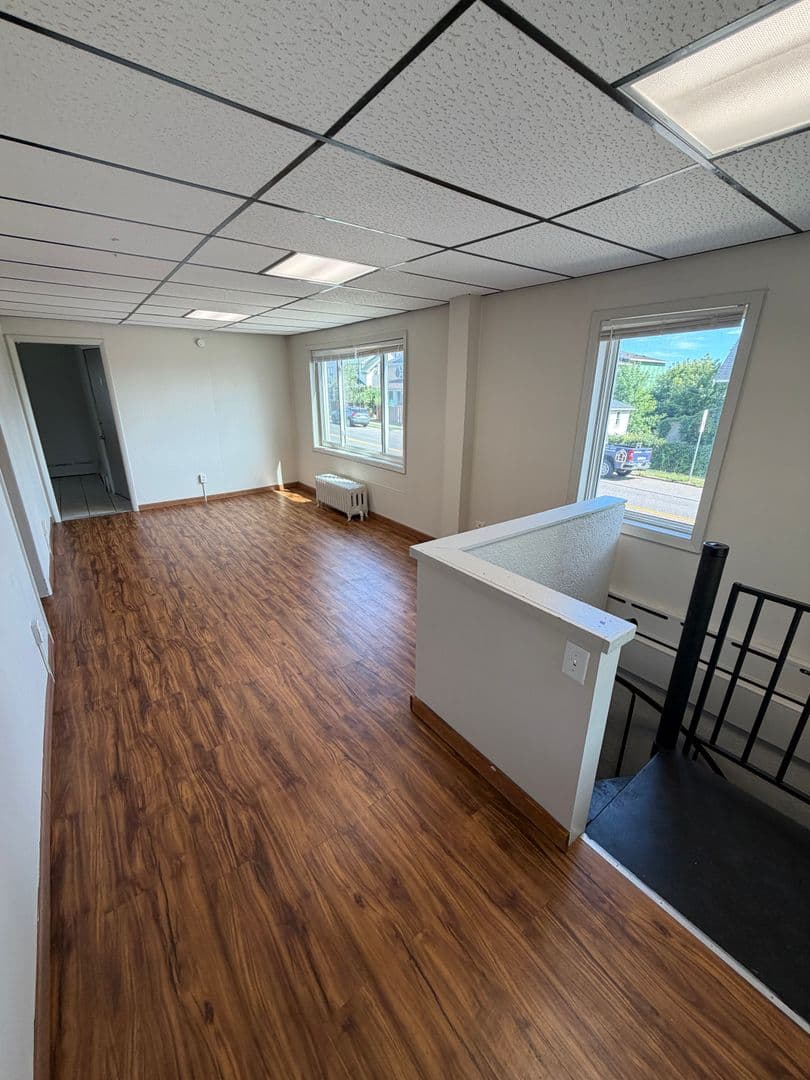 Duluth Apartment: 902 N 11th Ave E