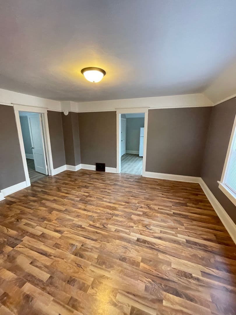 Duluth Apartment: 606 N 60th Ave W