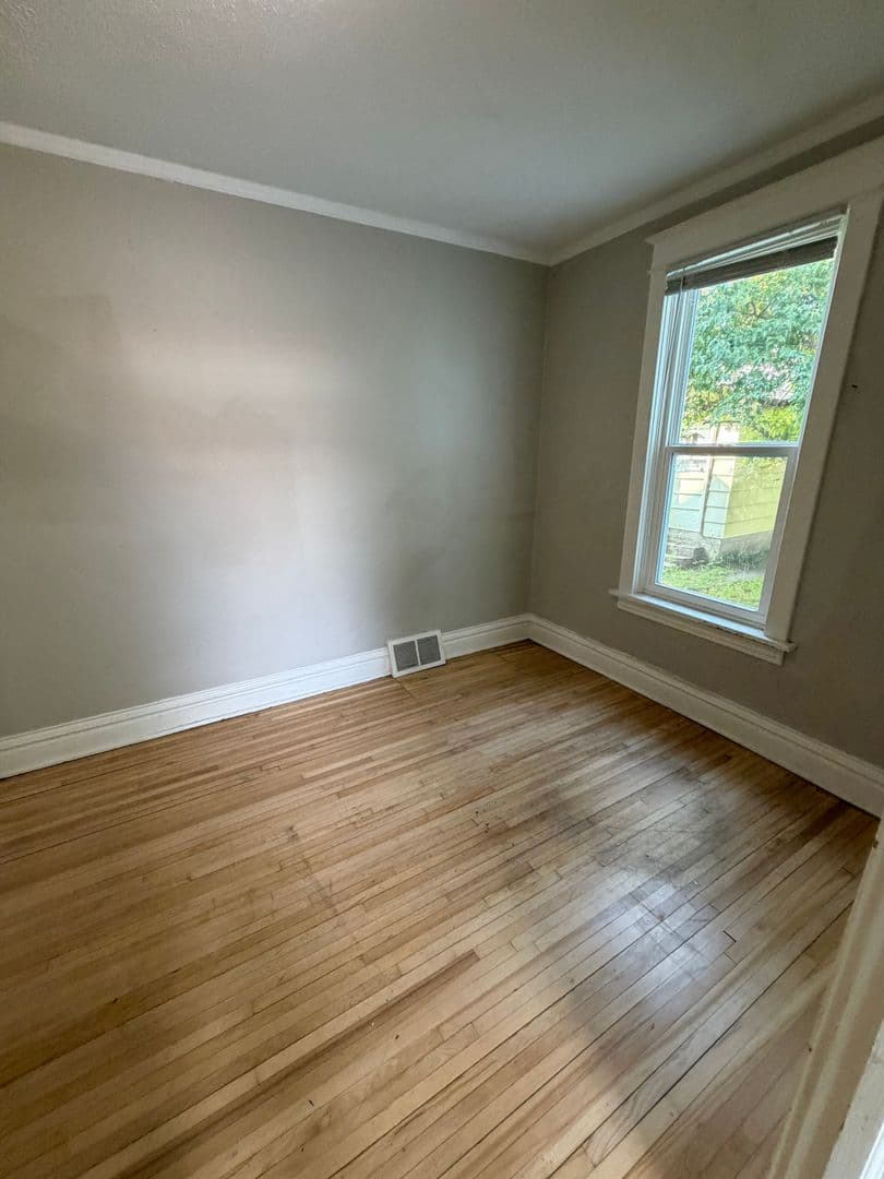 Duluth House: 3151 Vernon St