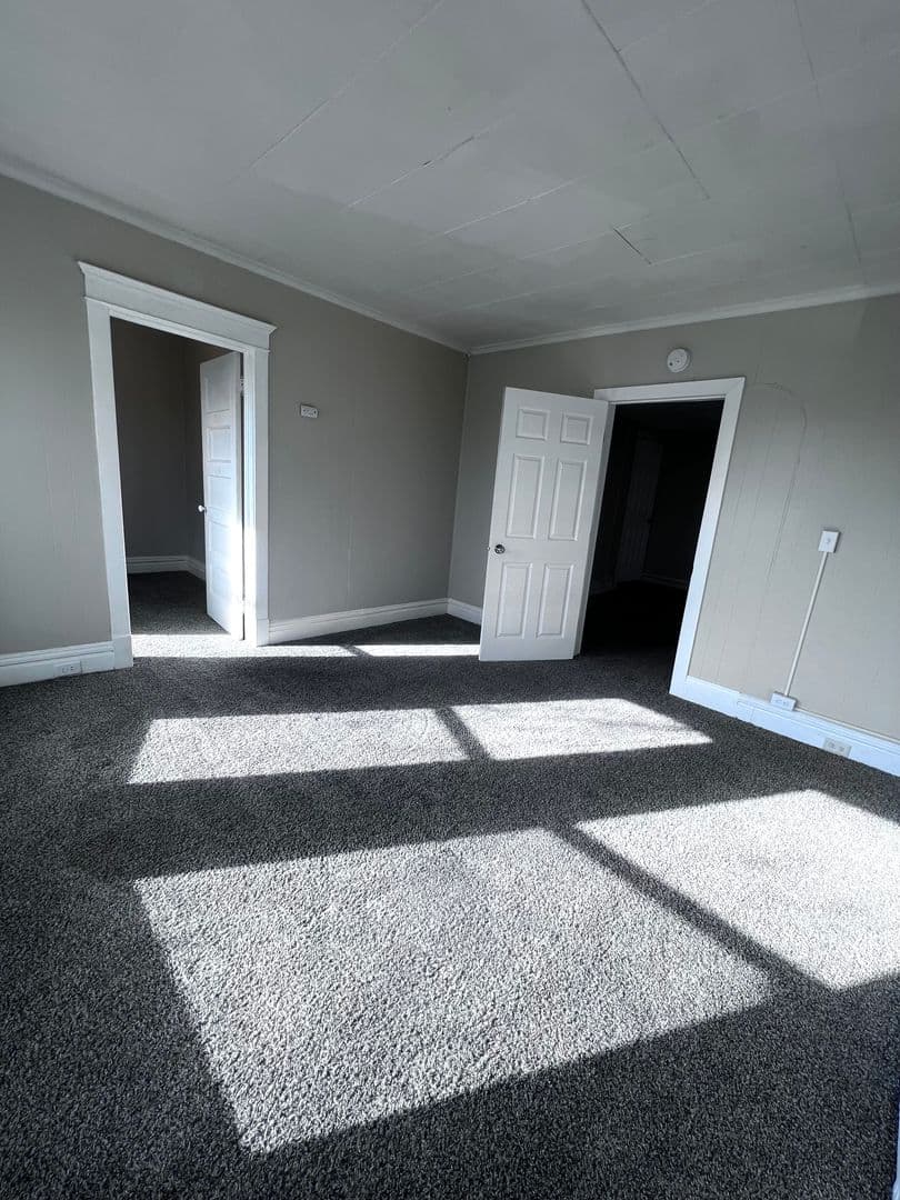 Duluth Apartment: 715 E 6th St