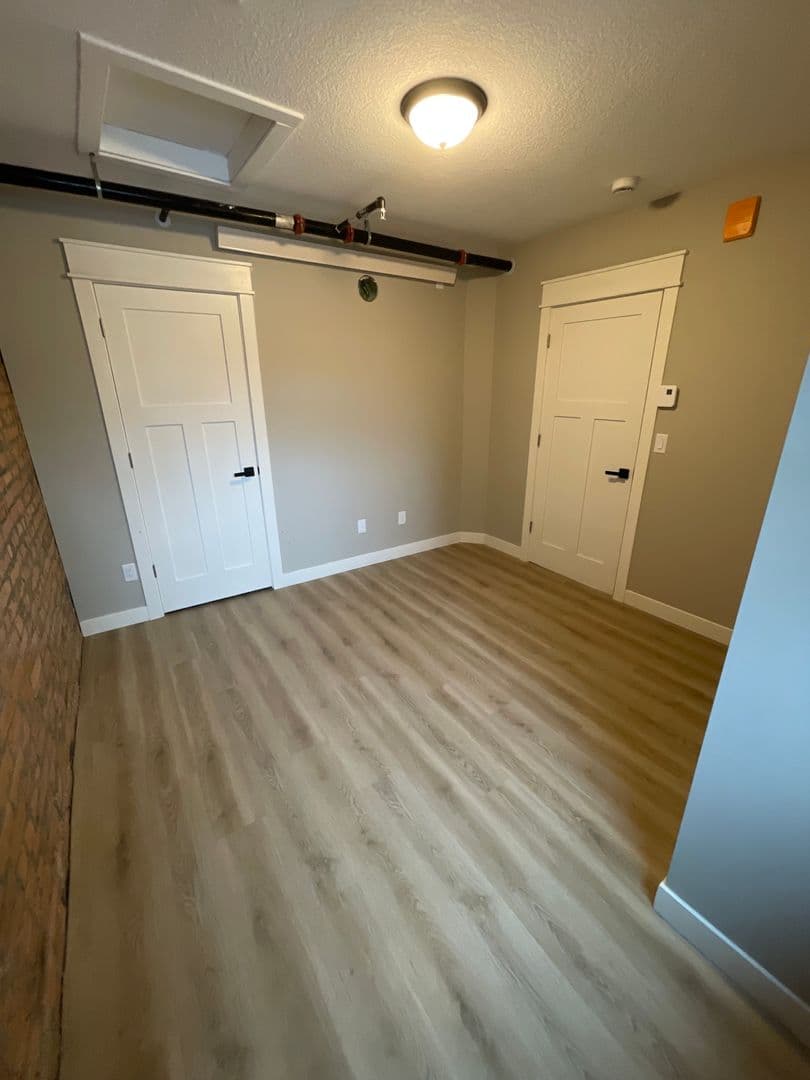 Duluth Apartment: 627 E 4th Street