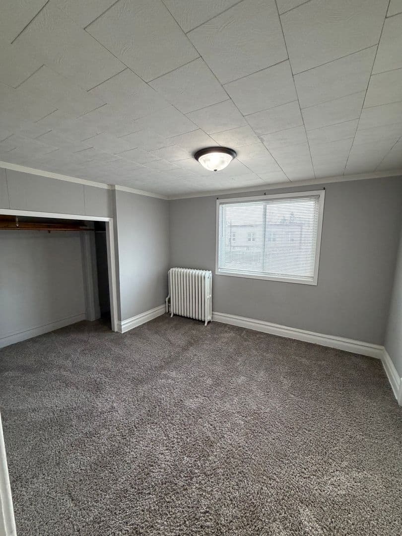 Superior House: 1205 Belknap St