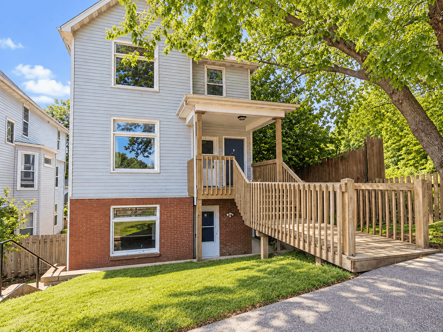 Duluth Apartment: 421 N 1st Ave W