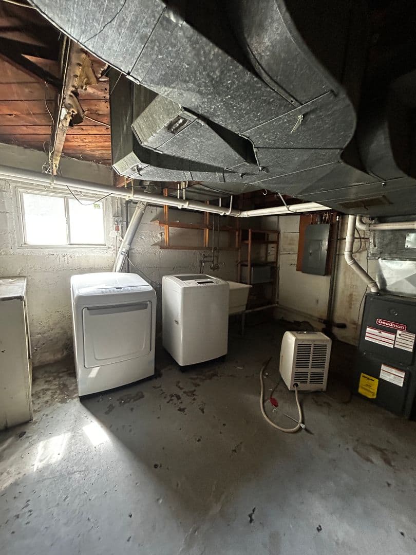 Duluth Apartment: 102 - 104 Morley Pkwy