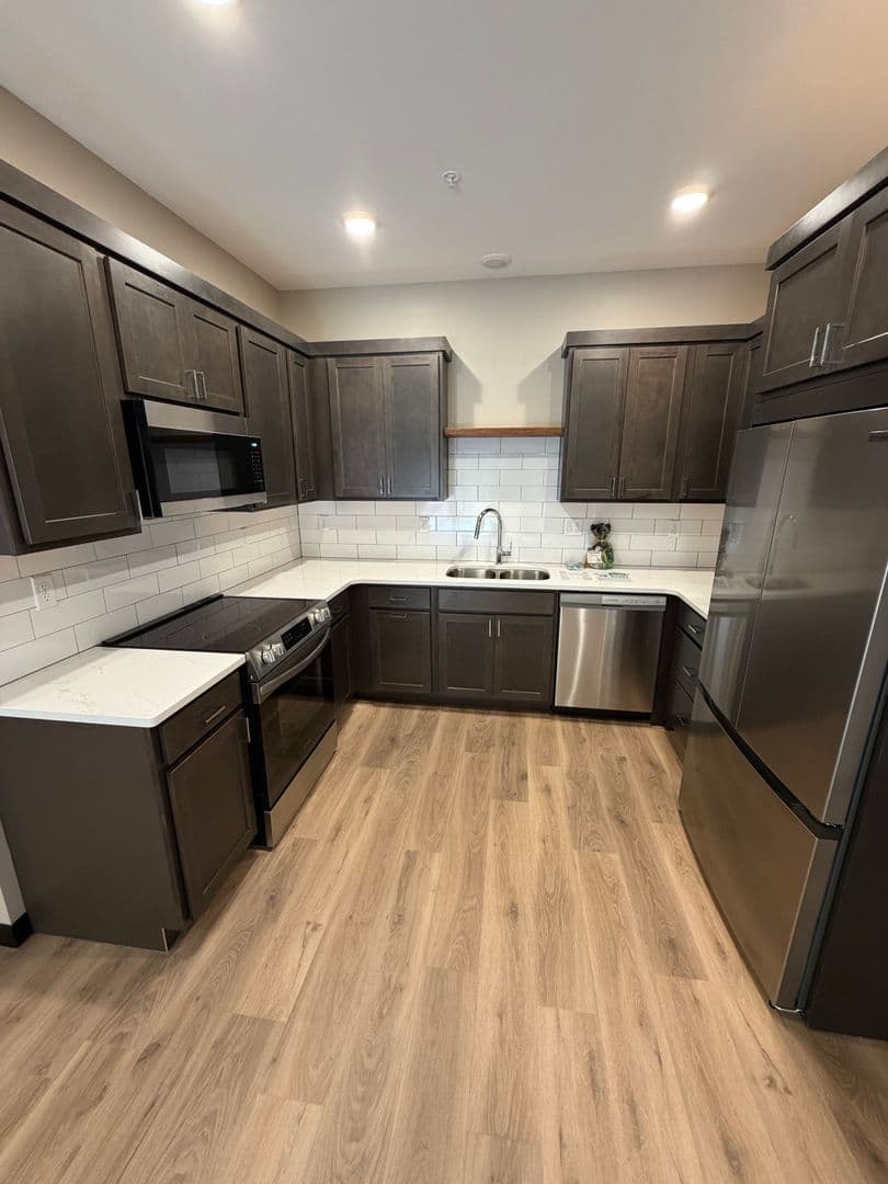 Duluth Apartment: 4898 Stavanger Rd