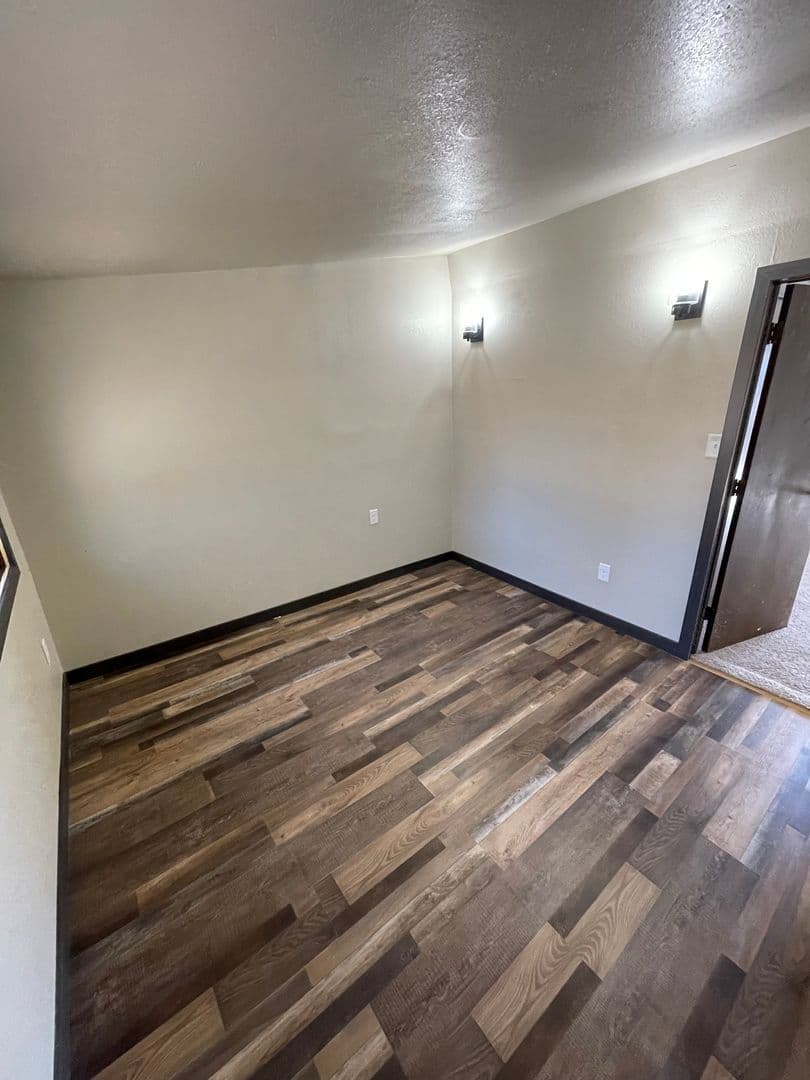 Duluth Apartment: 5886 N Pike Lake Rd