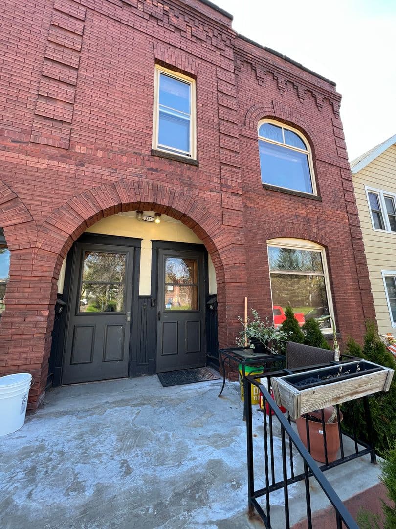 Duluth Apartment: 322-324 E 5th St