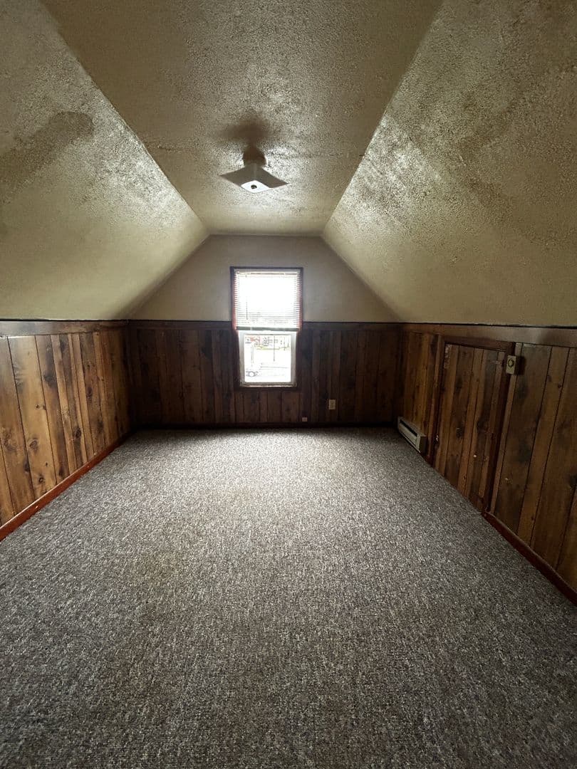 Superior Apartment: 1209 N 16th St