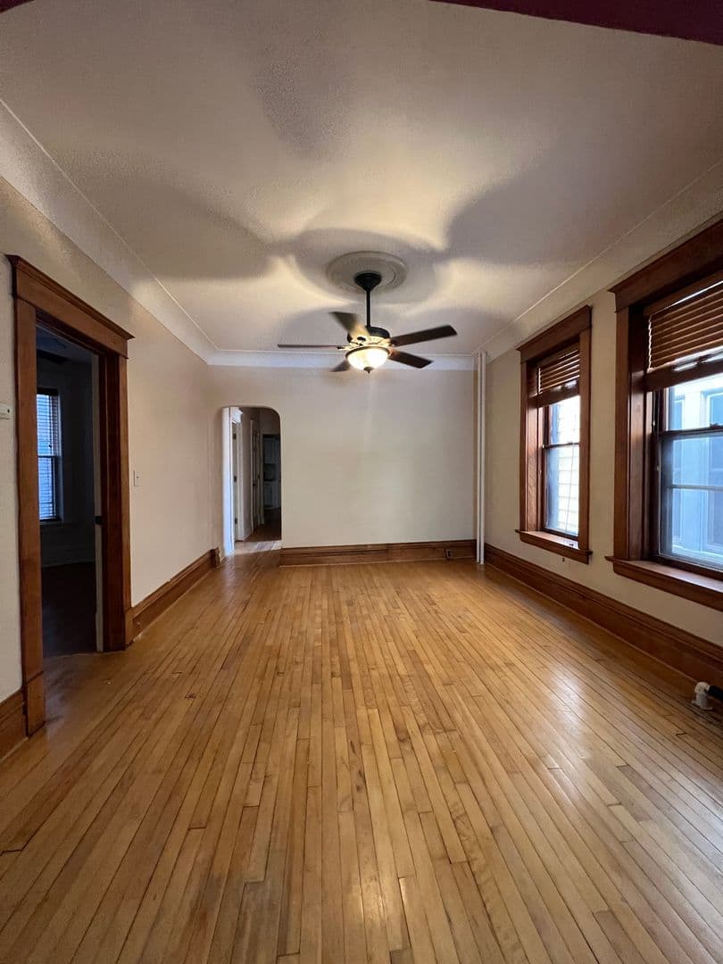 Duluth Apartment: 322-324 E 5th St