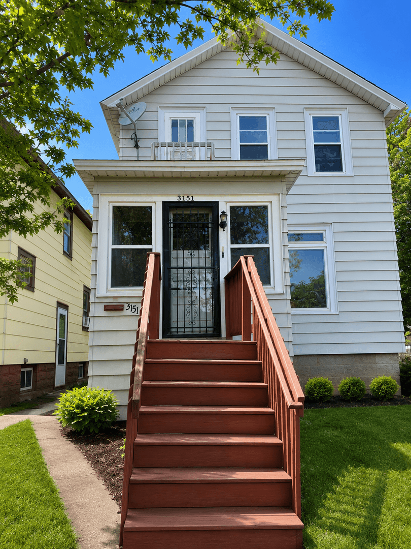 Duluth House: 3151 Vernon St