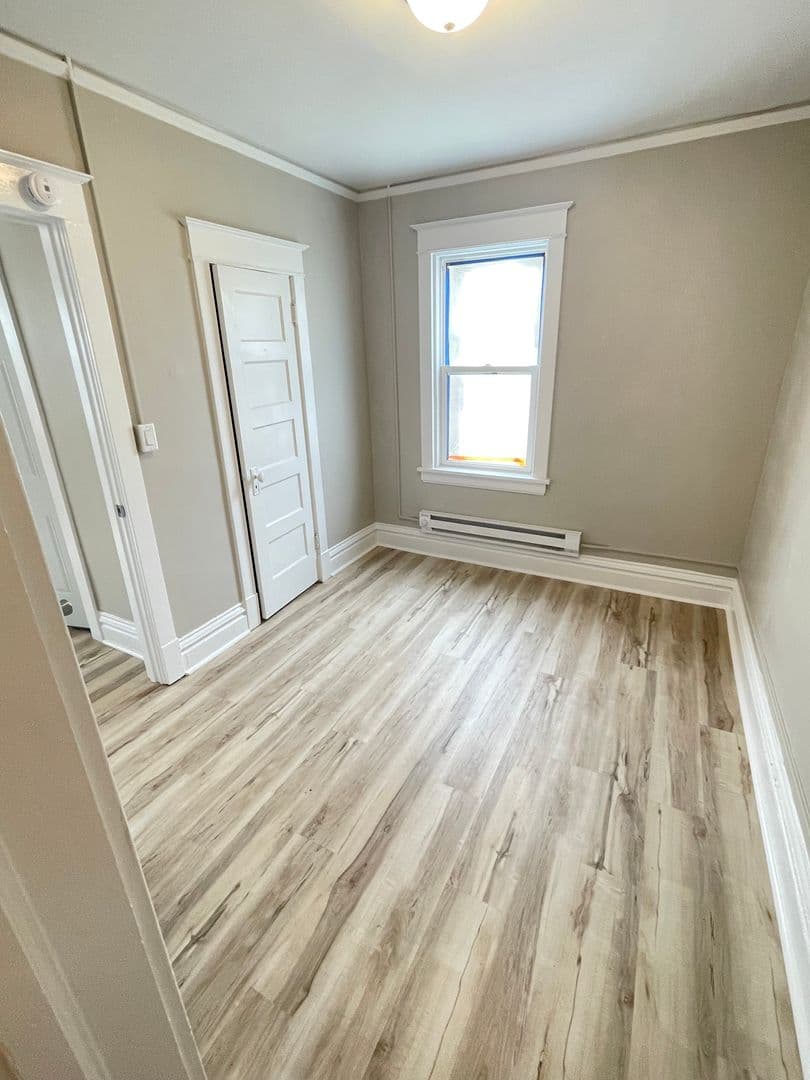 Duluth Apartment: 611 E 6th St