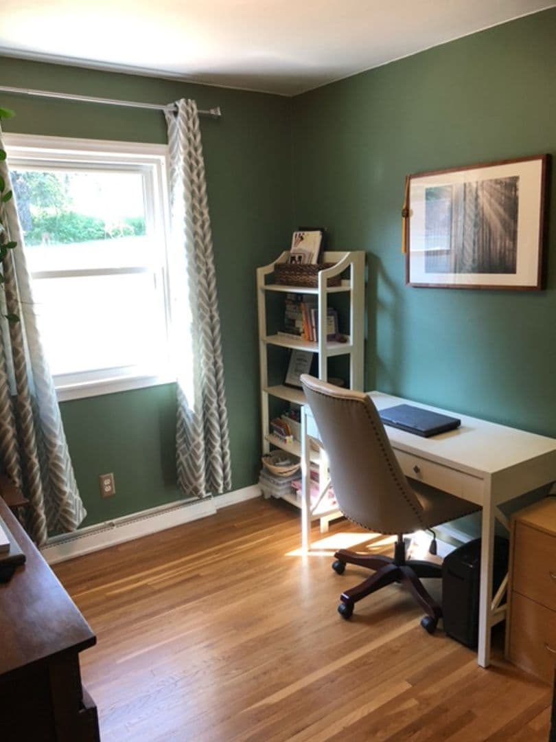 Duluth House: 901 W 6th St