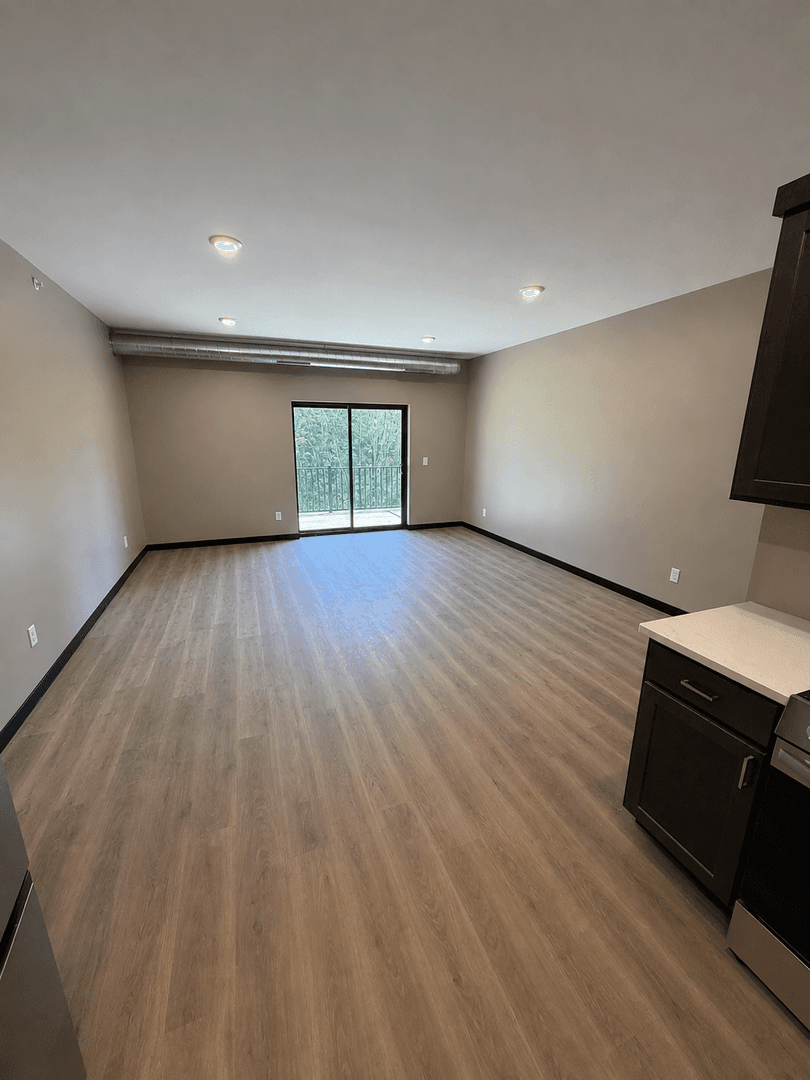 Duluth Apartment: 4898 Stavanger Rd